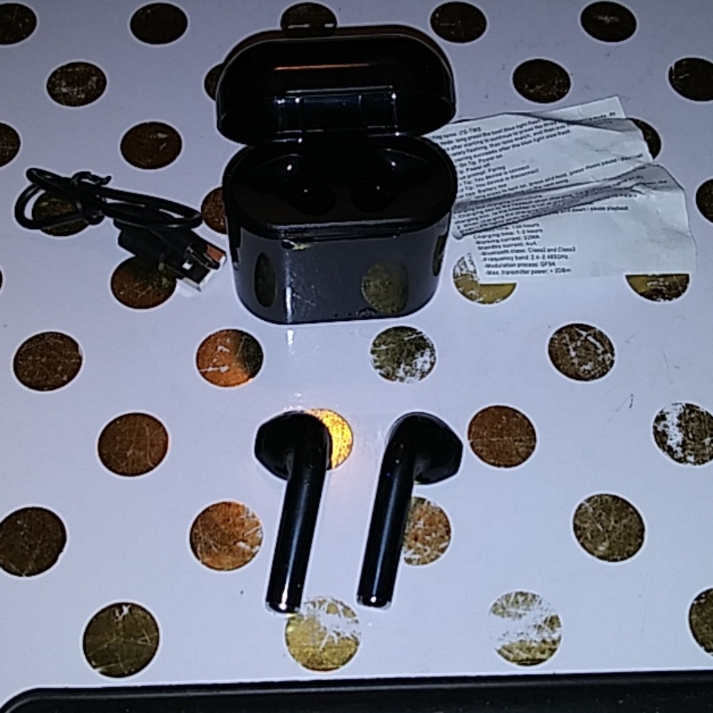 i7S-TWS wireless ear buds